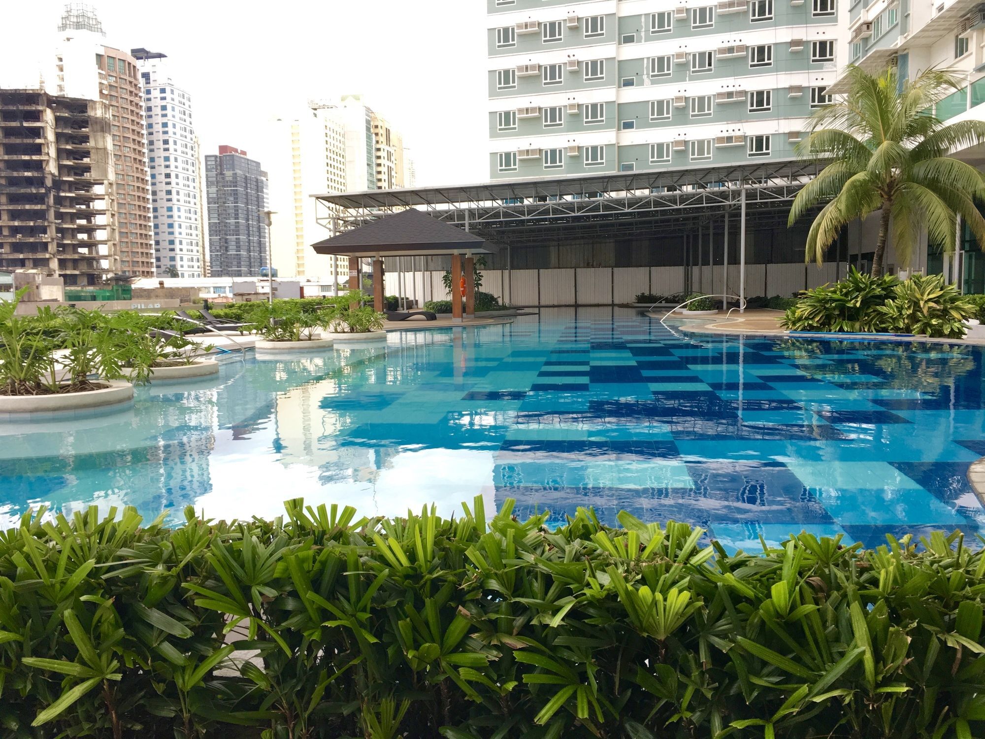 The Beacon Serviced Residences Makati City Екстер'єр фото